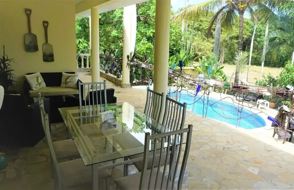 2 Bedroom 'Bird Watching Vacation' Villa