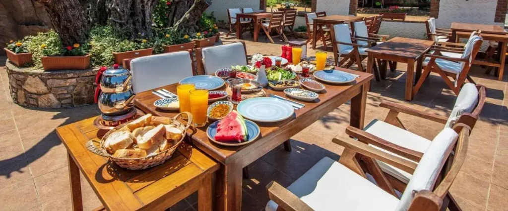 Mese Suites