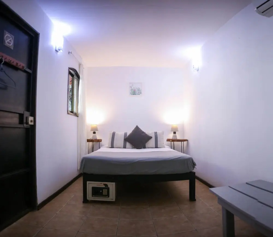 Believe Surf & Yoga Lodge Santa Teresa