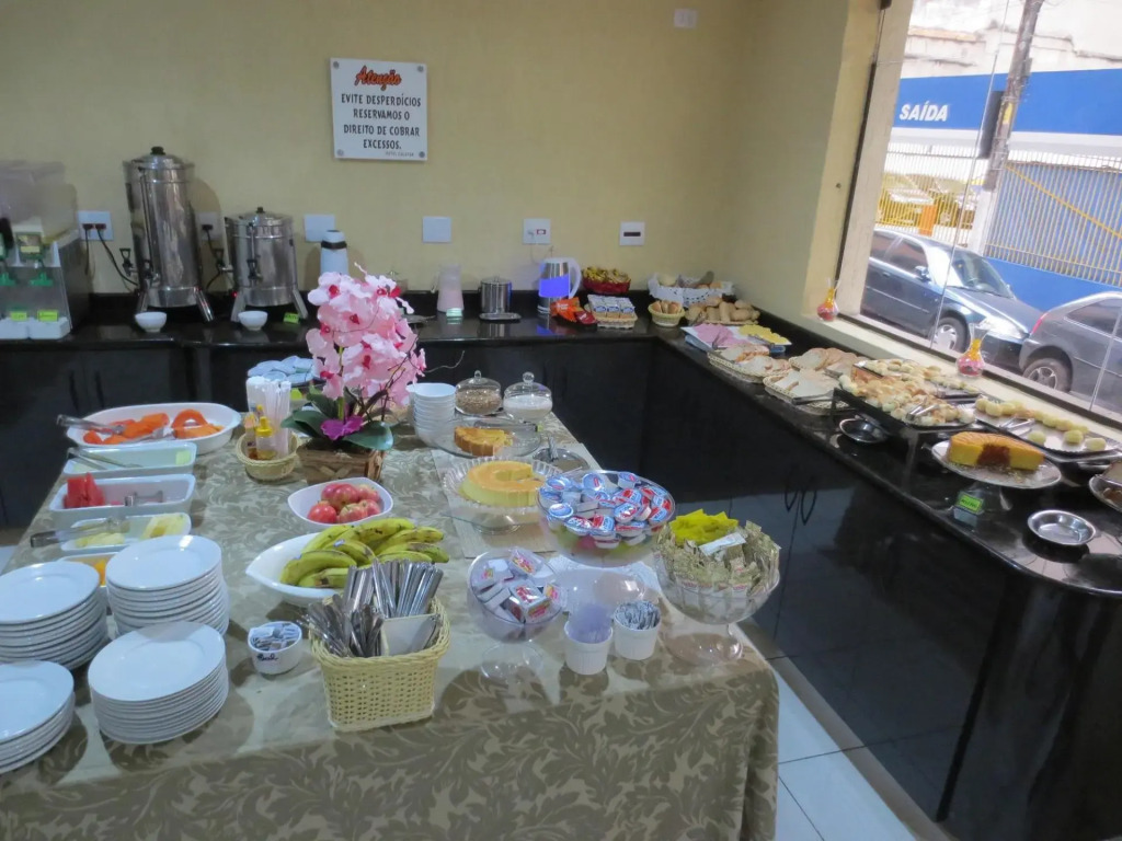 Hotel Calstar