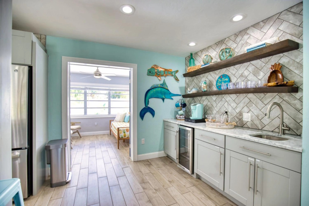 Peaceful, Hot Tub, Near Siesta Key, 3 Bed, 2 Bath