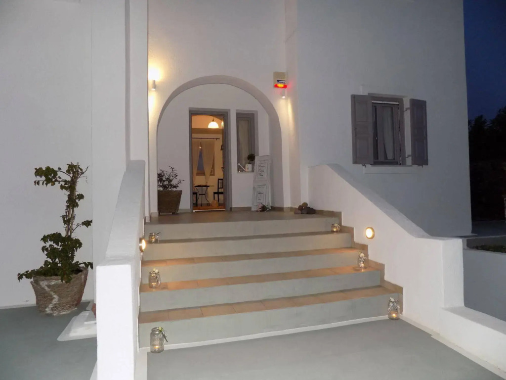 Hemera Holiday Home villa on Santorini