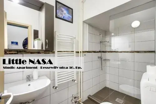 Little Americas Opera Apartments