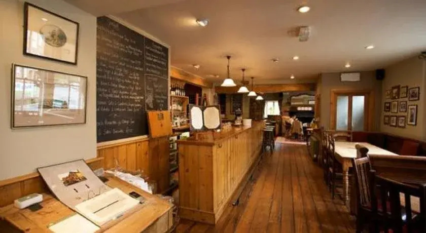 The Bear & Swan