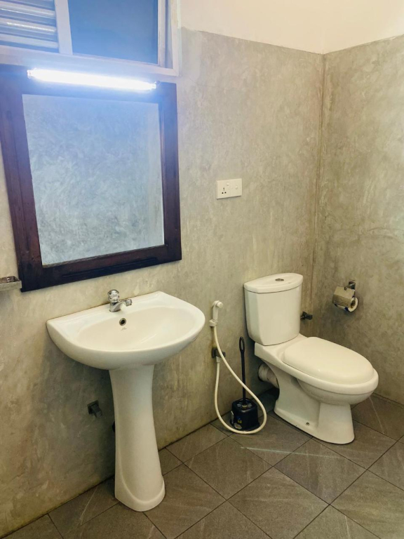 Unawatuna Hideaway Hostel