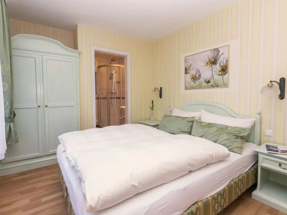 Inviting Apartment in Warnemünde near Golf Course