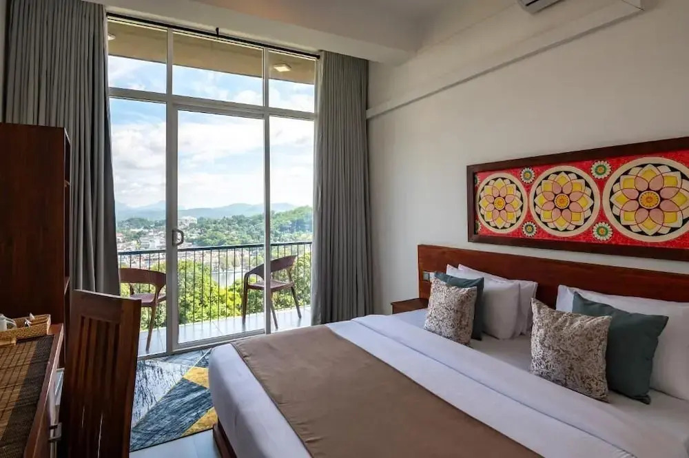 The Lake view Kandy