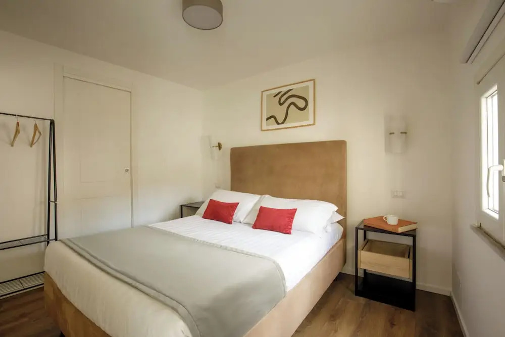 Signature Rooms by Hannah Hotels Collection
