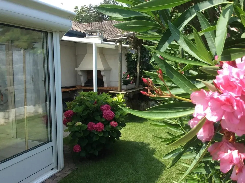 House With 2 Bedrooms in Biscarrosse, With Enclosed Garden and Wifi -