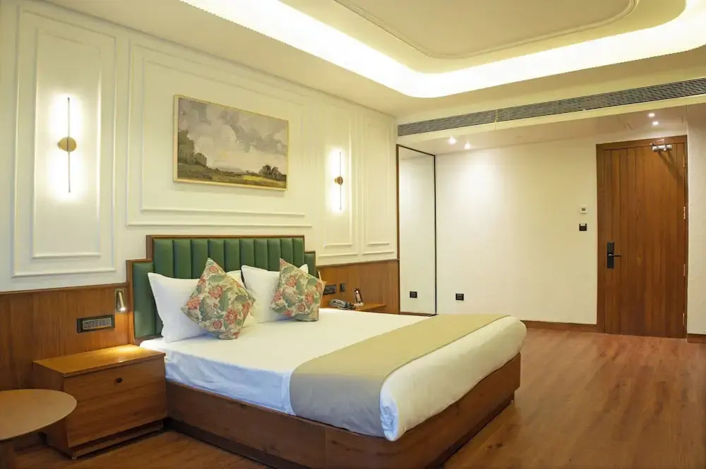Hotel Idyllic Inn