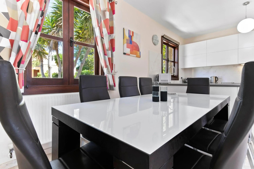4 bedroom Villa Kellia with private pool, Aphrodite Hills Resort