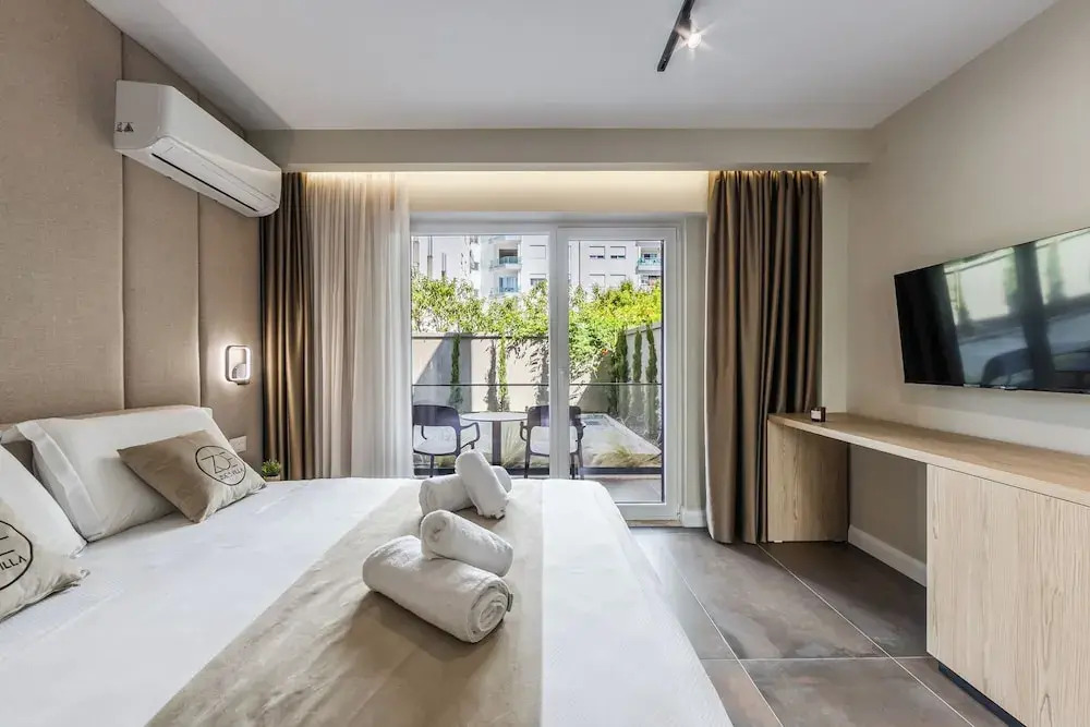 Zoes Villa by PS