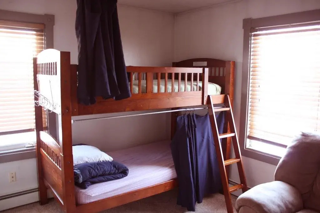 9th Ave Hostel