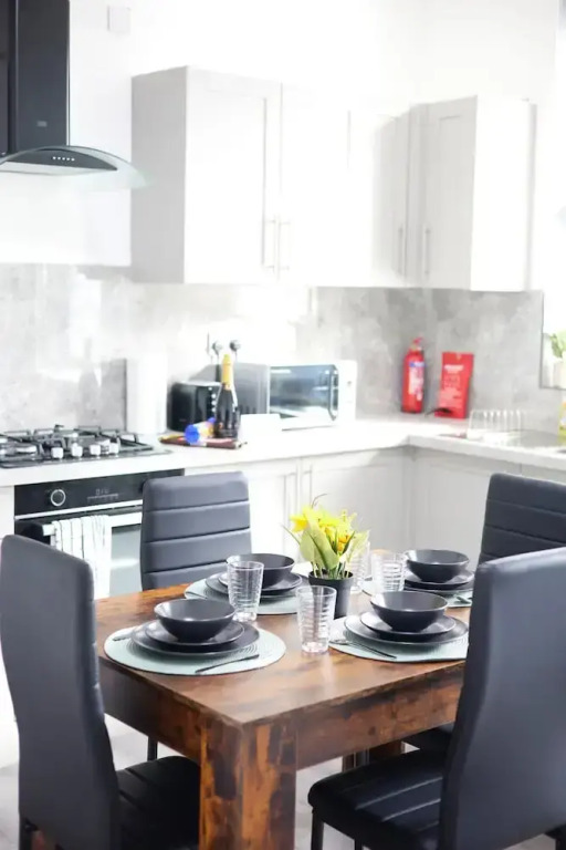 Ol-mumps Cosy 2bd Free Parking & Wifi