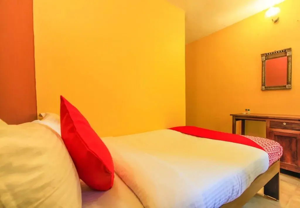 Hotel Petes Hideaway by OYO Rooms