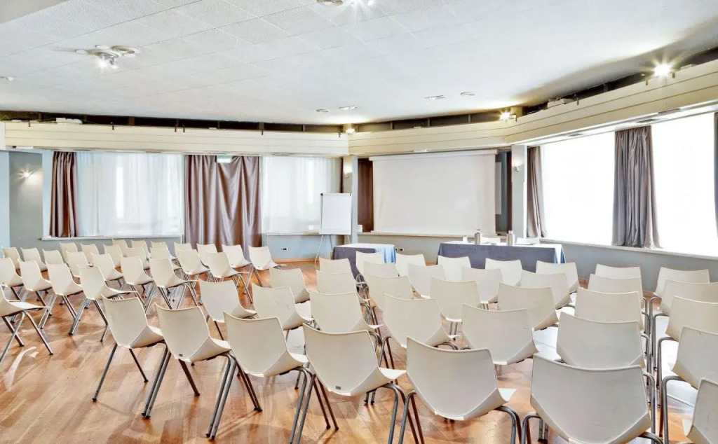 Отель Italiana Hotels Florence