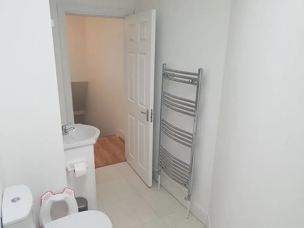 Four bed comfy house cork suit 7 guest