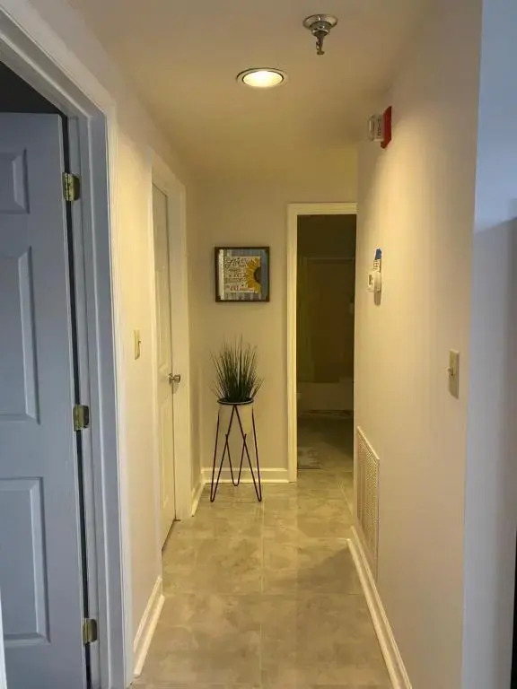River Place Condos 711 3BD