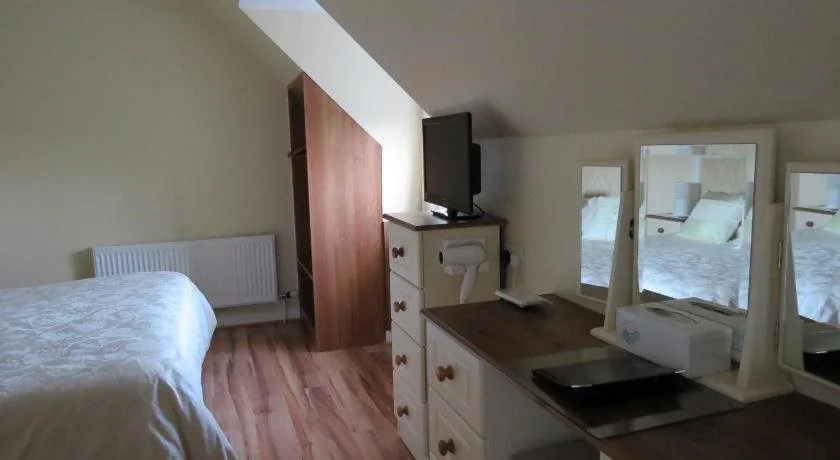 Rosewood Bed & Breakfast
