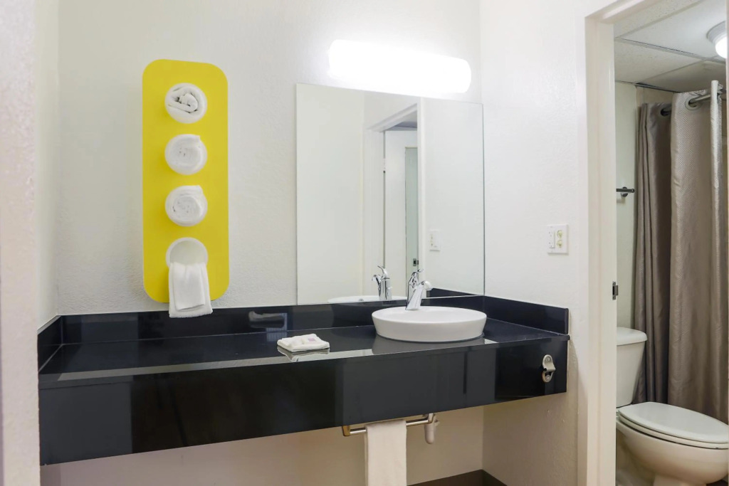 Motel 6-Cutler Bay, FL