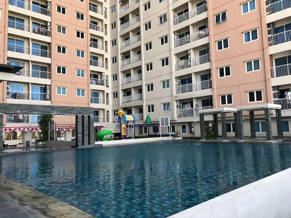 Homey And Comfy Studio At Puncak Bukit Golf Surabaya Apartment