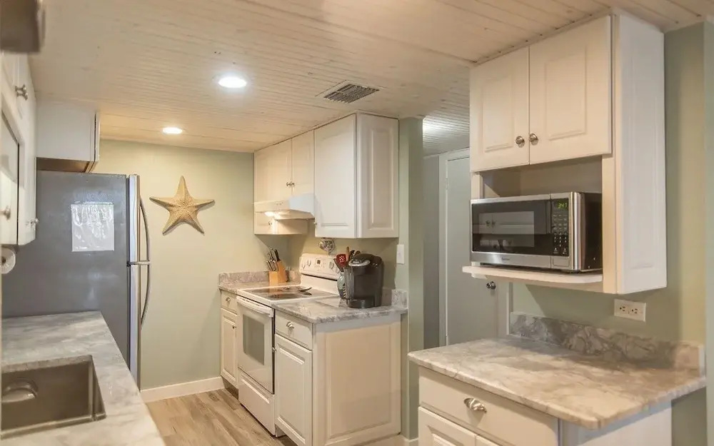 Pearl Marlin 205 by RedAwning