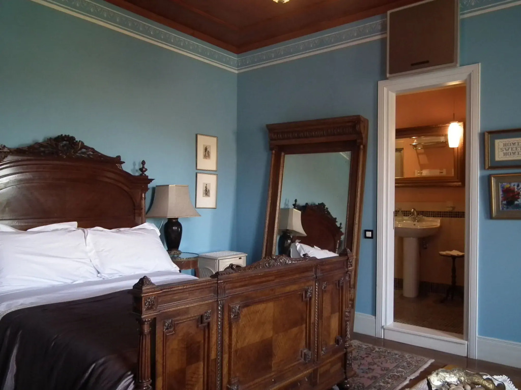 Museum Hotel George Molfetas
