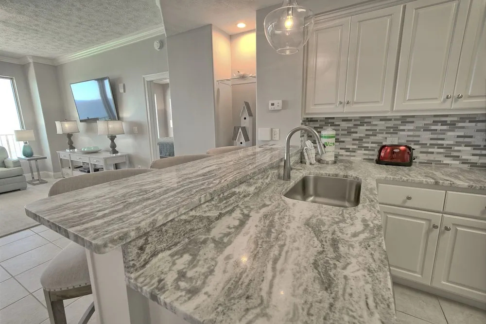 Gulf Front Condo with Beach Access and Beachside Pool - Unit 1604 by RedAwning