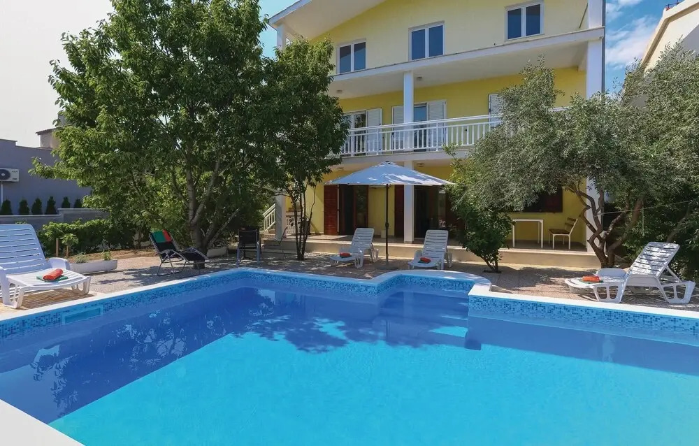 Awesome Home in Kastel Novi With Wifi and 6 Bedrooms