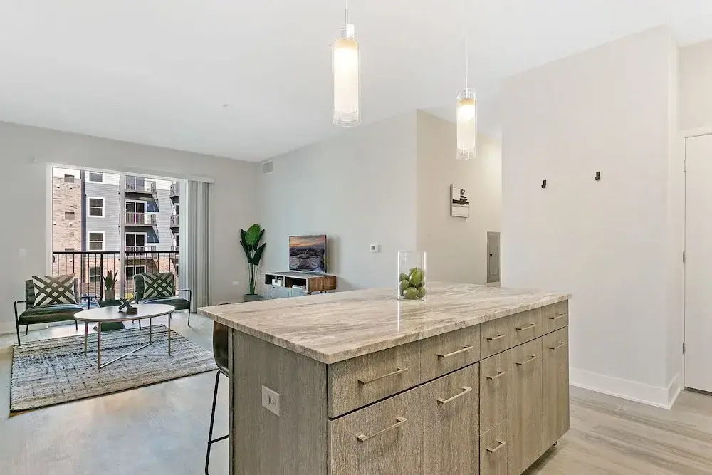 2BR Modern Living in Warrenville