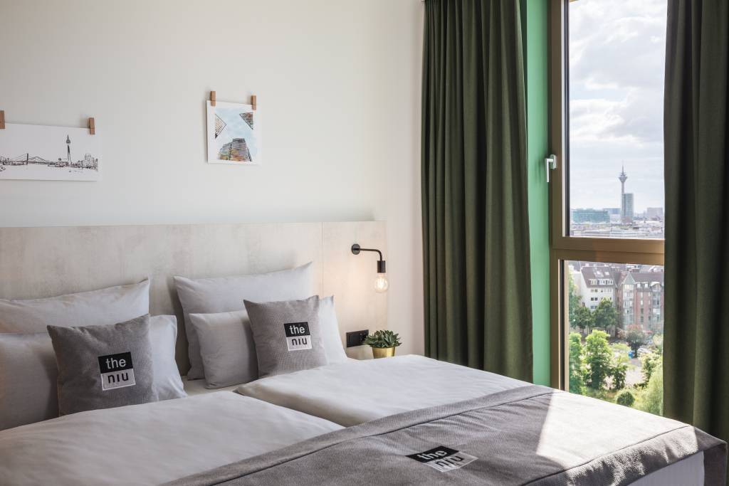 Holiday Inn - the niu Tab Dusseldorf Main Station by IHG