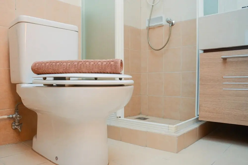Modern Furnished 2BR at Hampton's Park Apartment