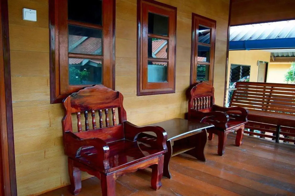 Coco Beach Bungalows