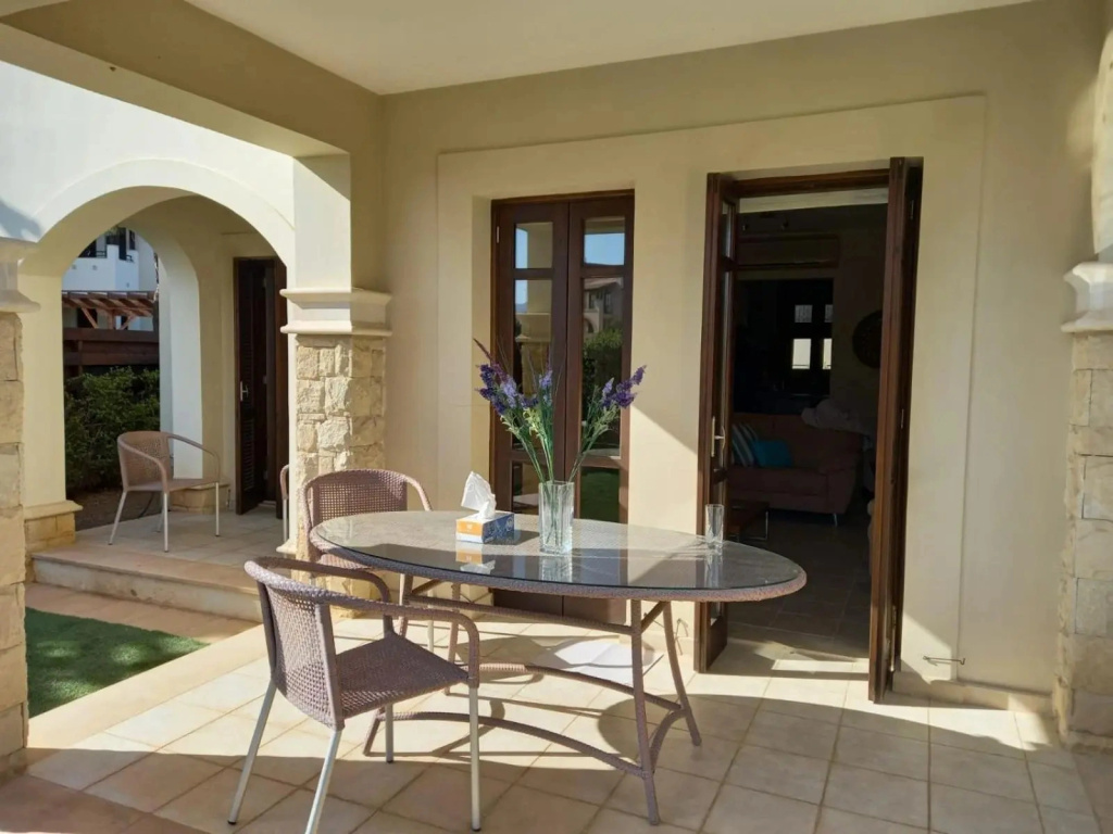 Helios Heights Spirits, Aphrodite Hills Golf Resort