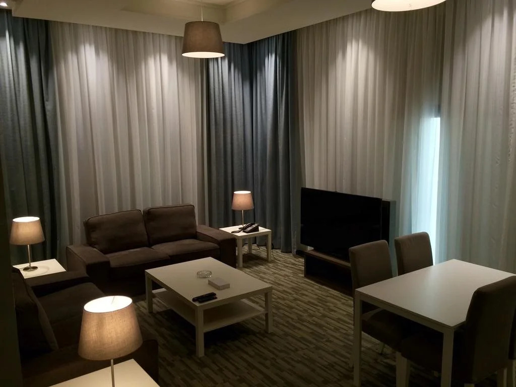 لورين للشقق المخدومة الكورنيش - اقتصادى - Loren Served Apartments Al corniche - Economic