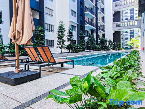Fluffy Stay at Huni Setia Alam by HCK