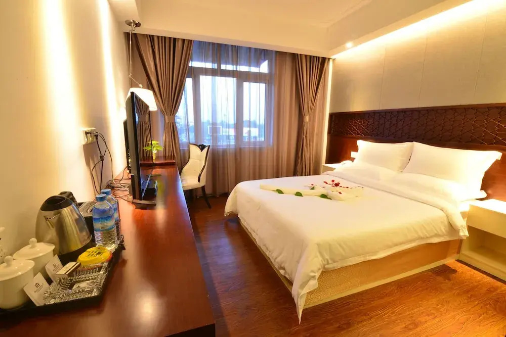 Royal Holiday Hotel