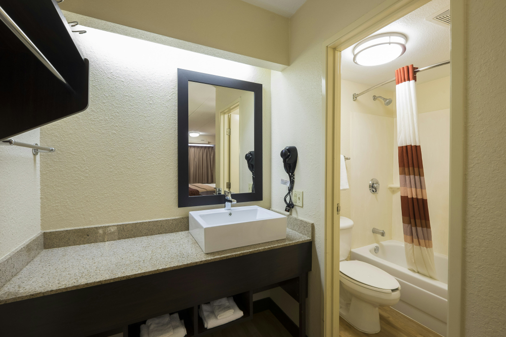 Red Roof Inn PLUS+ Wilmington - Newark
