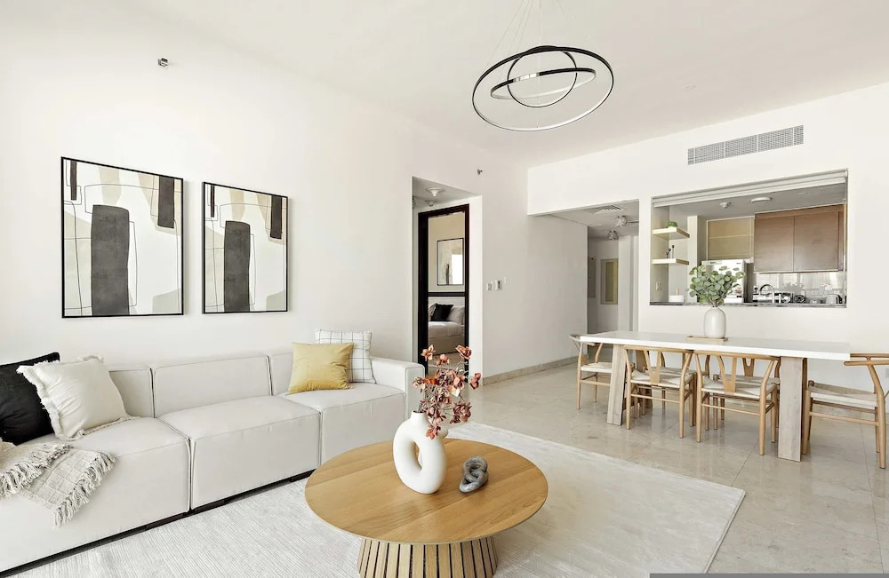 Silkhaus Luxury 2BR in Marina Heights Near Canal