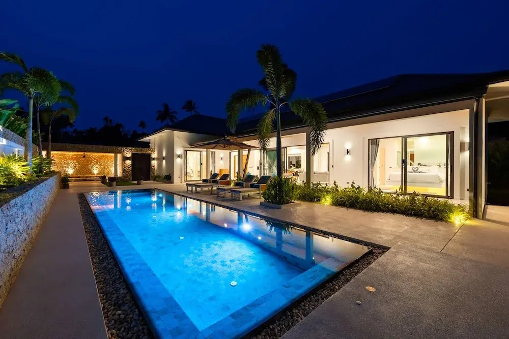 Luxury Balinese Private Pool Villa! KBR12