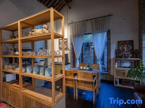 Zhixiao Hostel