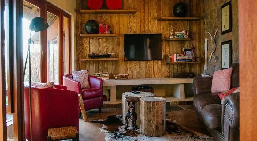 Nedile Lodge