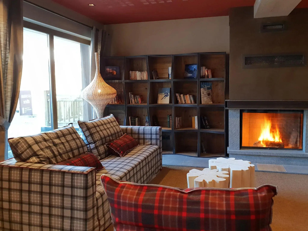 Apartment in Beaufort With Spa & Mountain Views