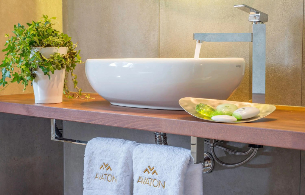 Avaton Luxury Beach Resort - Relais & Chateaux
