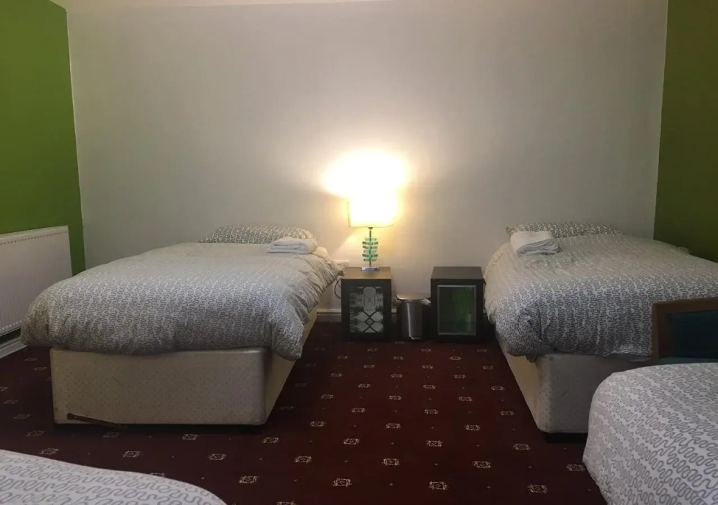 Ten Streets Bed & Breakfast