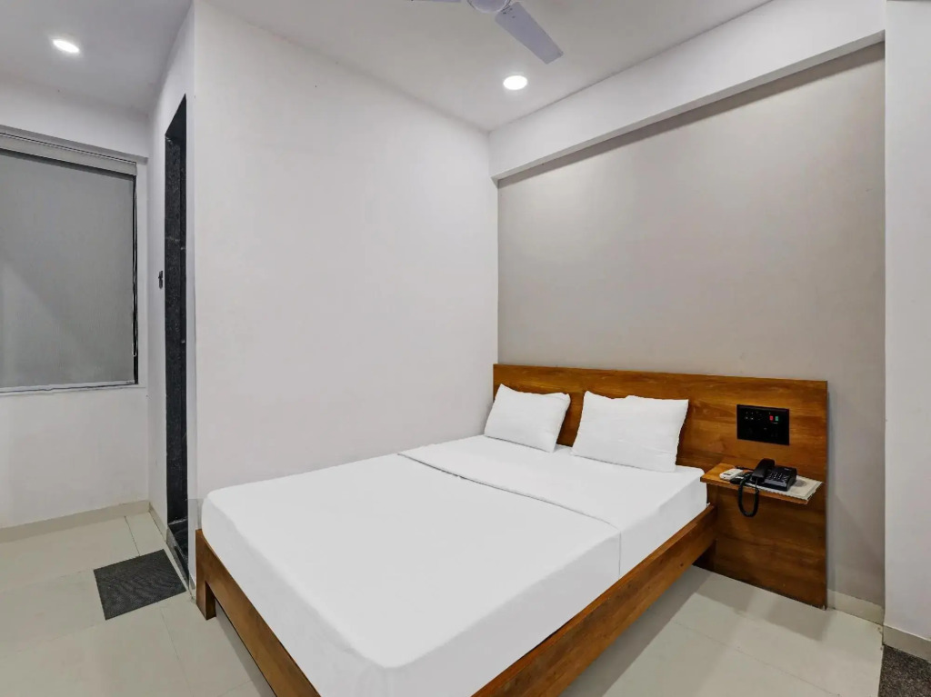 OYO Flagship 80488 Hotel Gold Mine
