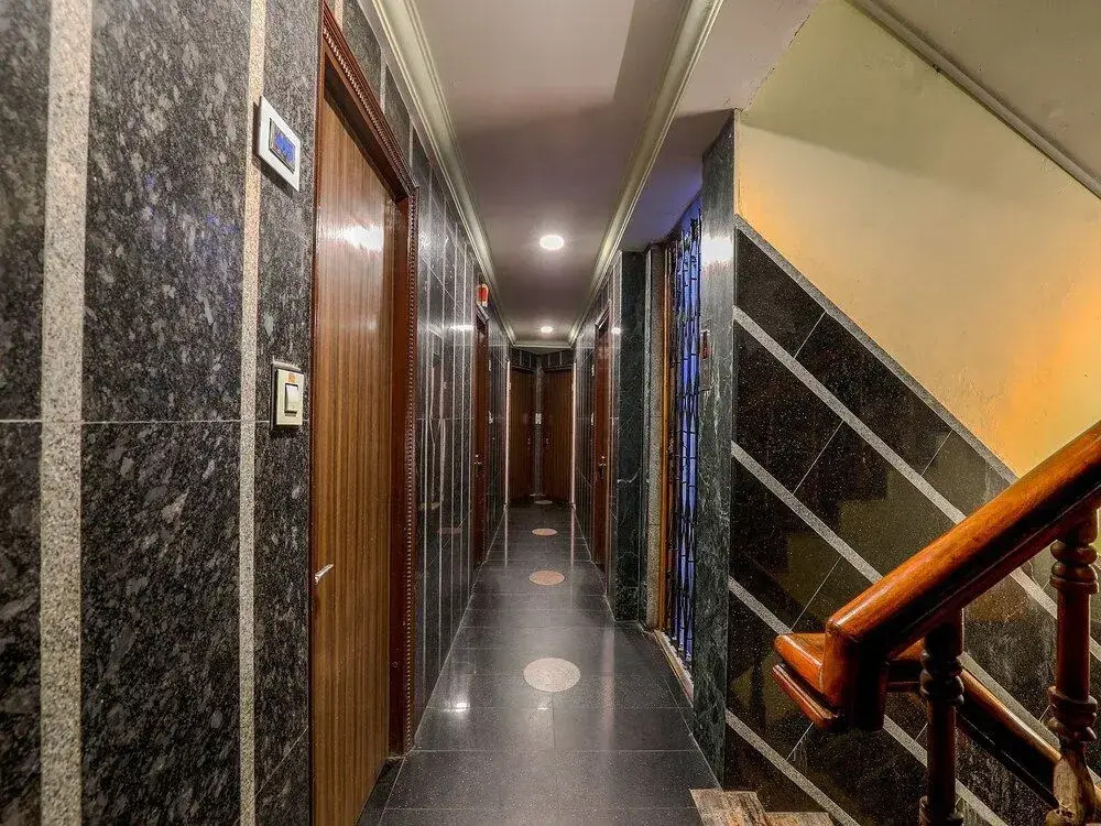 Hotel O Hanuman Pet Near Railway Station