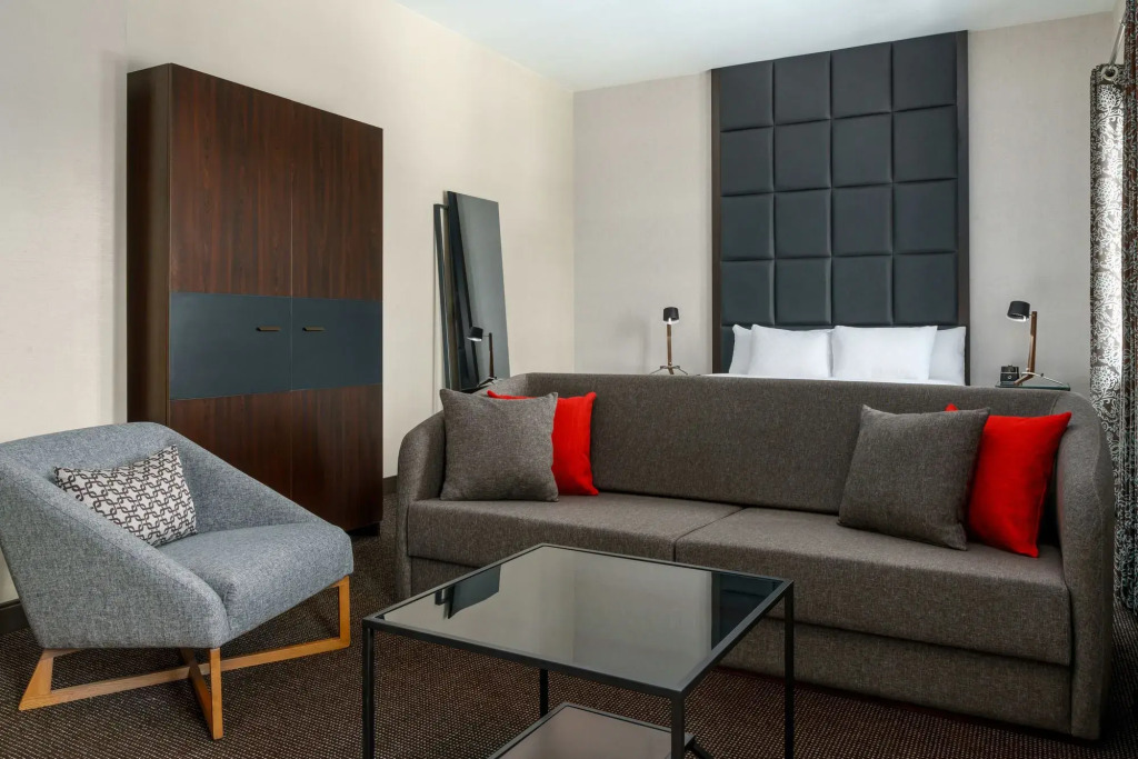 Joinery Hotel Pittsburgh, Curio Collection by Hilton