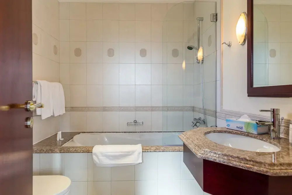 5 Bedroom Garden Villa at Frond E by Deluxe Holiday Homes