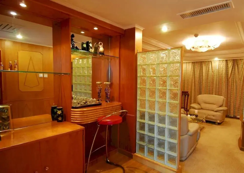 Lotus Hotel